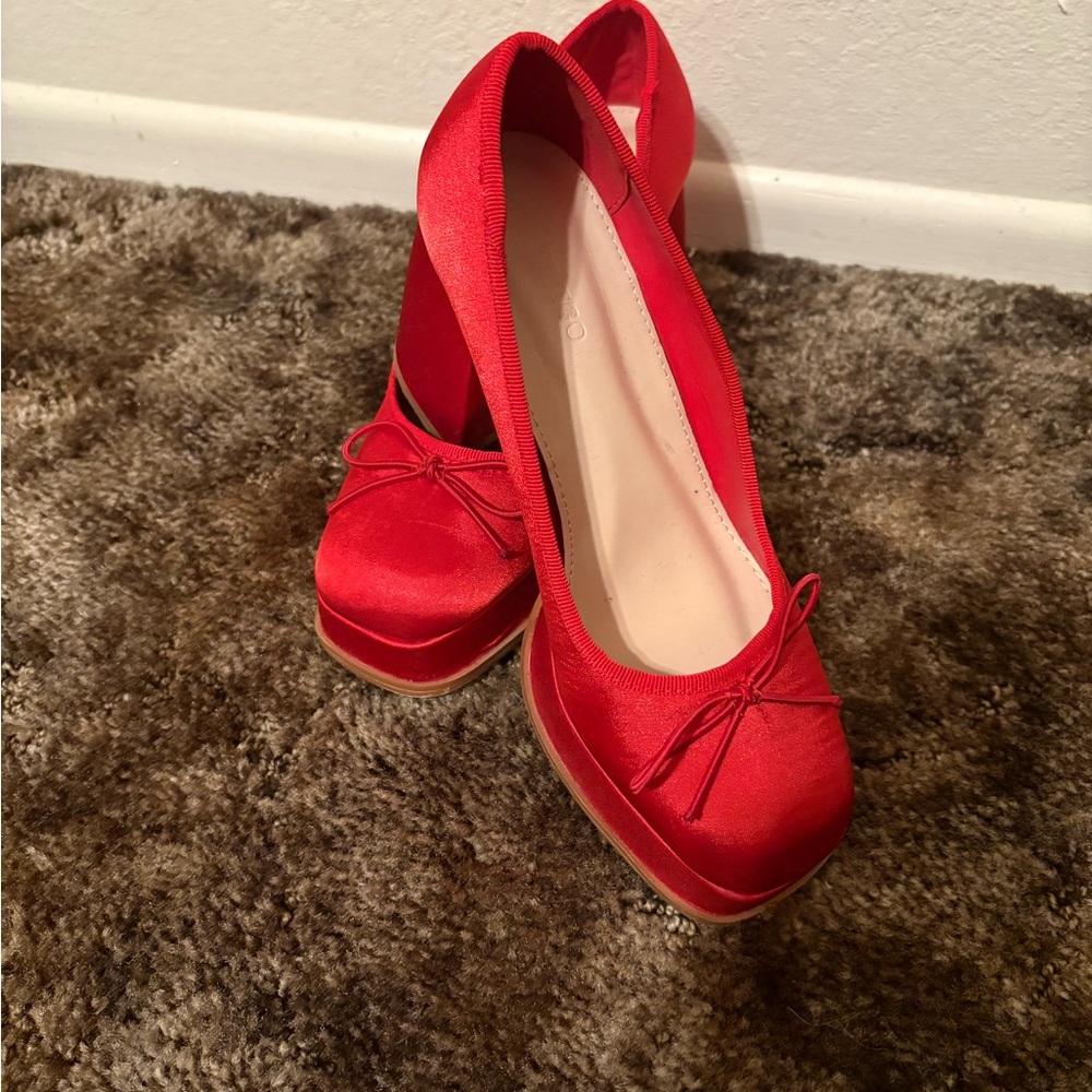 Elegant Red Women's Shoes